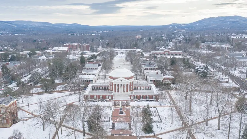 Desktop background: Aerial view of the Rotunda and Lawn in snow